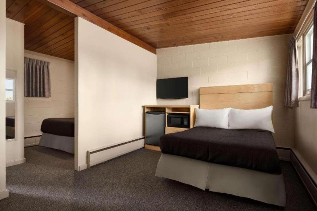 Thriftlodge Moose Jaw Ngoại thất bức ảnh