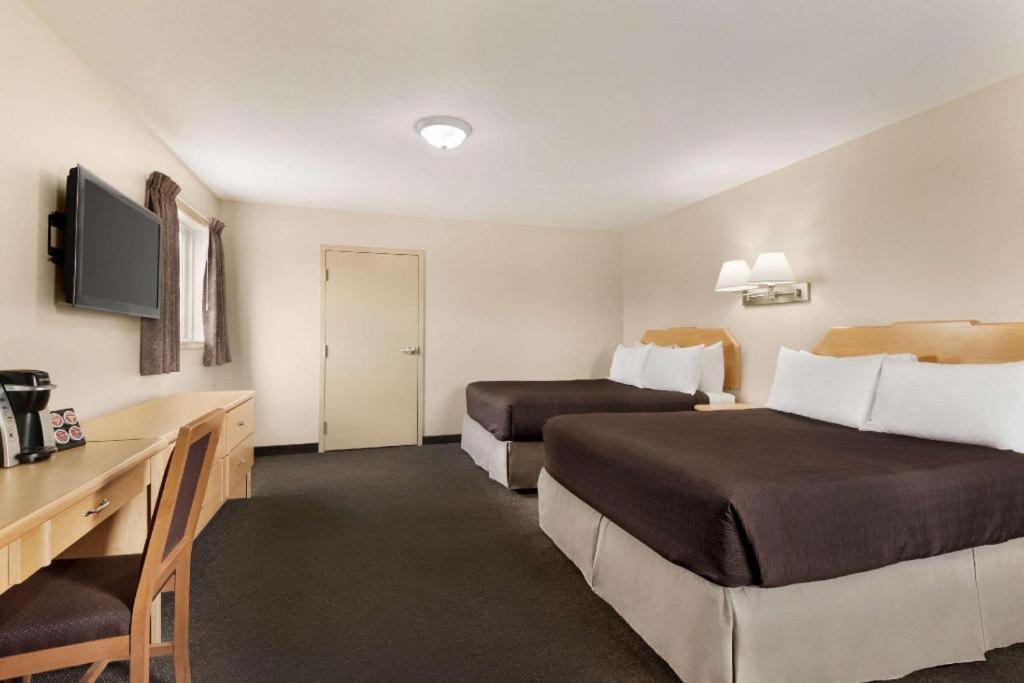 Thriftlodge Moose Jaw Ngoại thất bức ảnh
