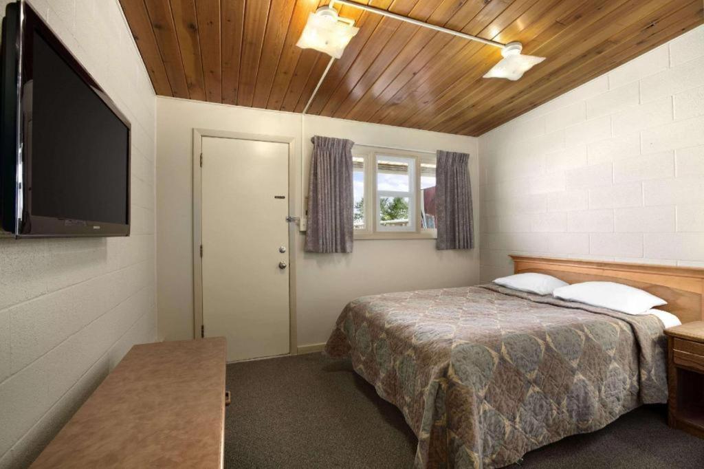 Thriftlodge Moose Jaw Ngoại thất bức ảnh