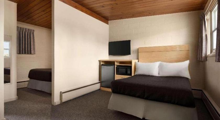 Thriftlodge Moose Jaw Ngoại thất bức ảnh