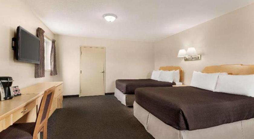 Thriftlodge Moose Jaw Ngoại thất bức ảnh