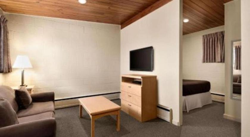 Thriftlodge Moose Jaw Ngoại thất bức ảnh