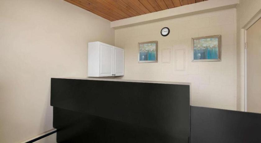 Thriftlodge Moose Jaw Ngoại thất bức ảnh