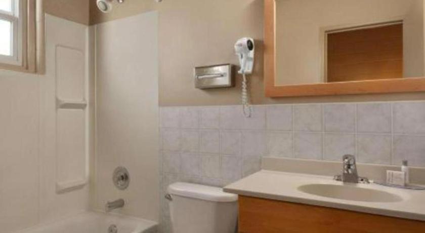 Thriftlodge Moose Jaw Ngoại thất bức ảnh