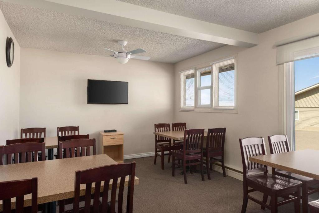 Thriftlodge Moose Jaw Ngoại thất bức ảnh